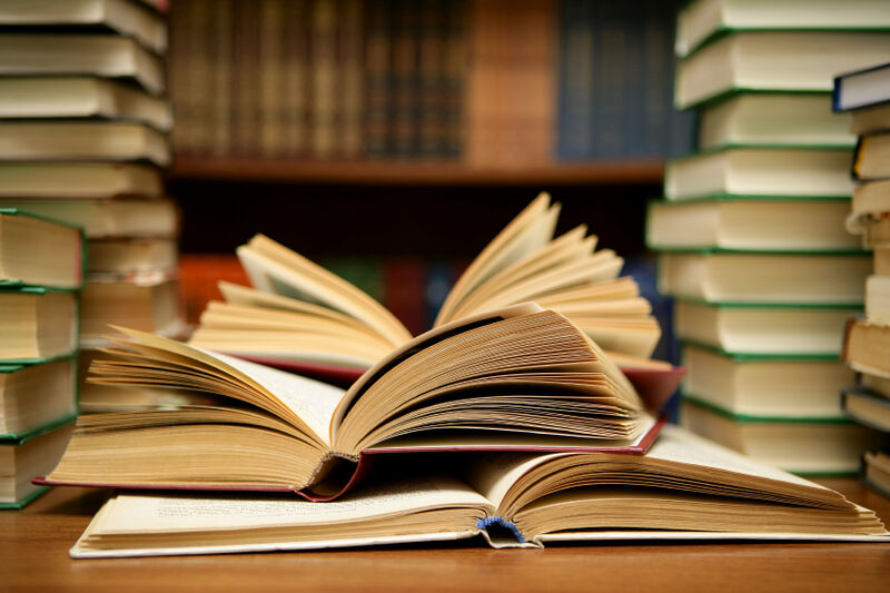 Arquivo:Book.jpg
